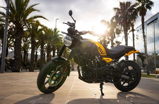 Royal Enfield Launch Guerrilla 450 Naked Starting At 4850