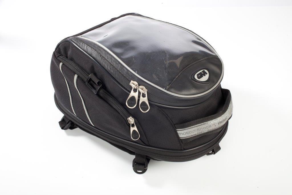 GIVI Small Size Universal Tank Bag - Black, 6 Liters - Easy-T Range, Motorcycle Compatible