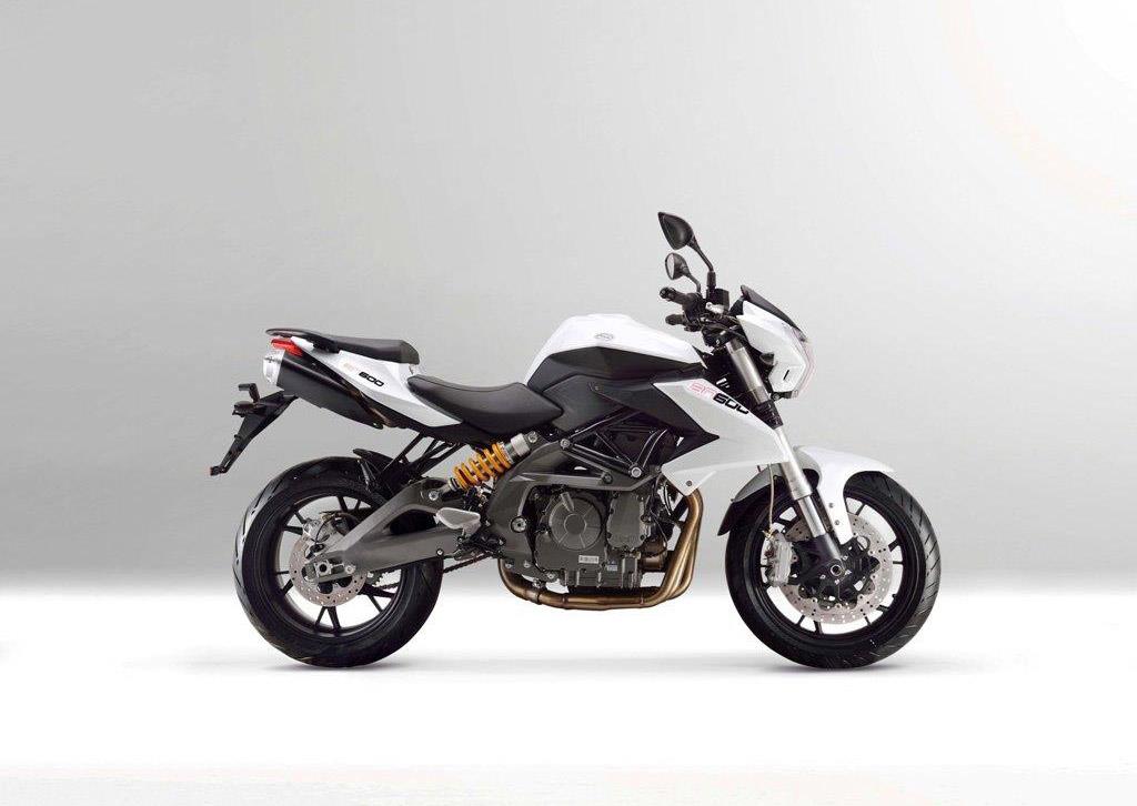 BENELLI BN600 (2014-on) Review | Speed, Specs & Prices | MCN