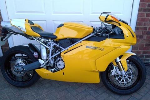 Bike of the Day: Ducati 749S