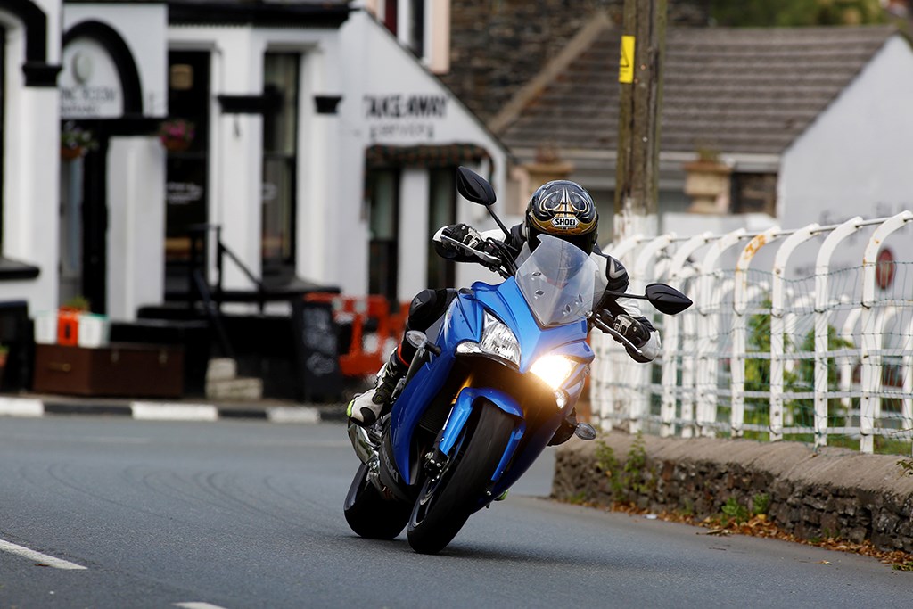 Suzuki Gsx S1000f 15 On Review Specs Prices Mcn