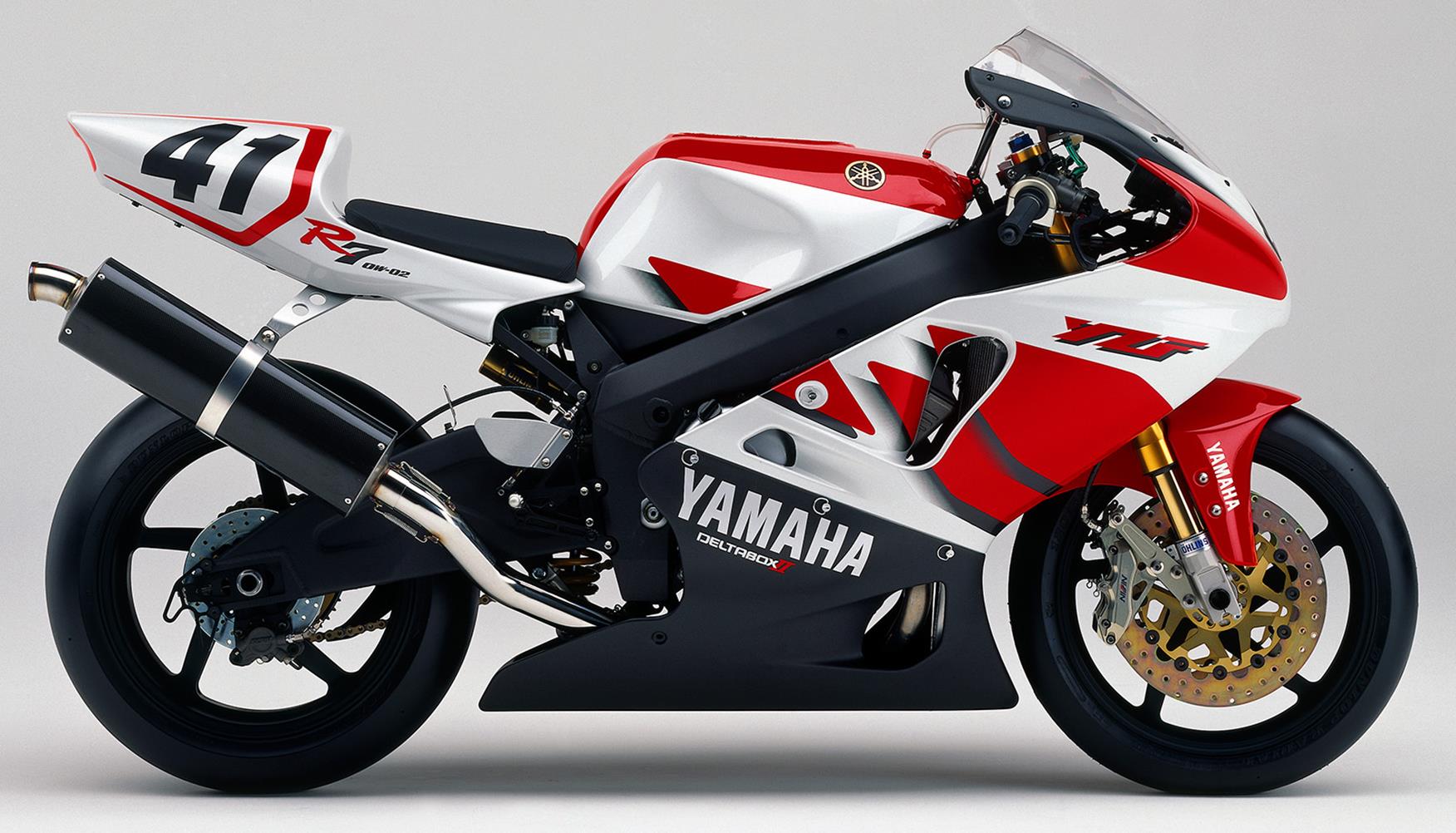 moto yamaha r7