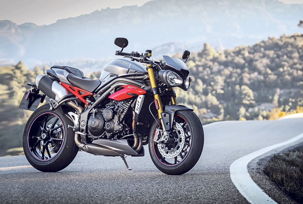 Triumph Sd Triple 1050 R 2016 On Review
