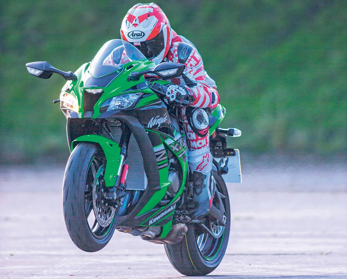 Video: 2016 Kawasaki ZX-10R top speed run | MCN