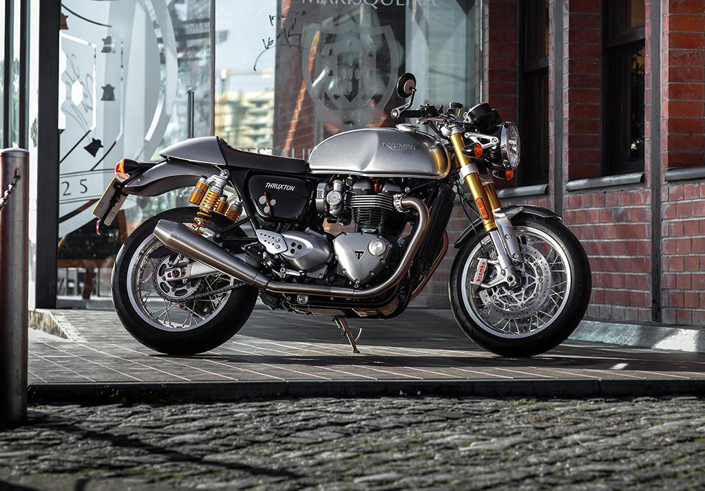 1/18 Scale Welly Retro Triumph Thruxton 1200 Cafe Racer Bike Moto Vehicle Endurance Racing Motorcycle Diecast Model Toy Replicas