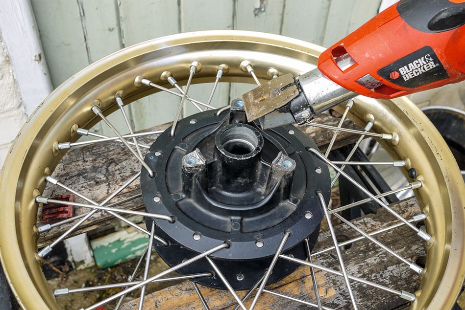 How to change wheel bearings MCN