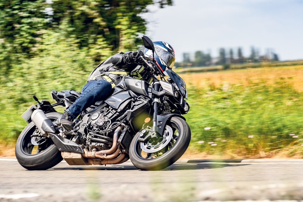 Yamaha MT 10 (2016-2021) Review | Speed, Specs & Prices | MCN