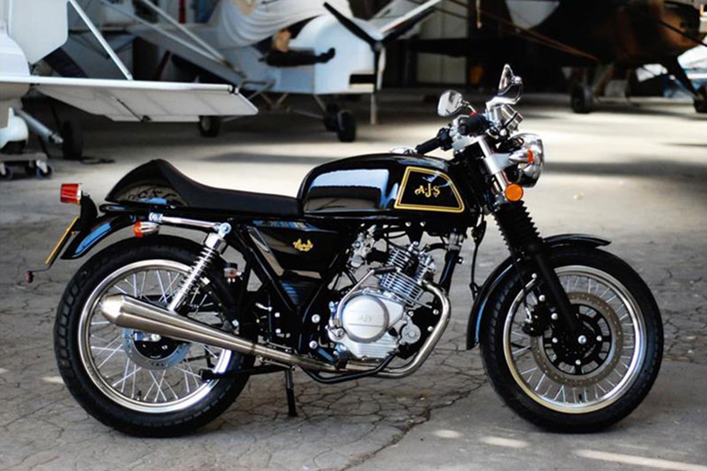 keanu reeves cafe racer