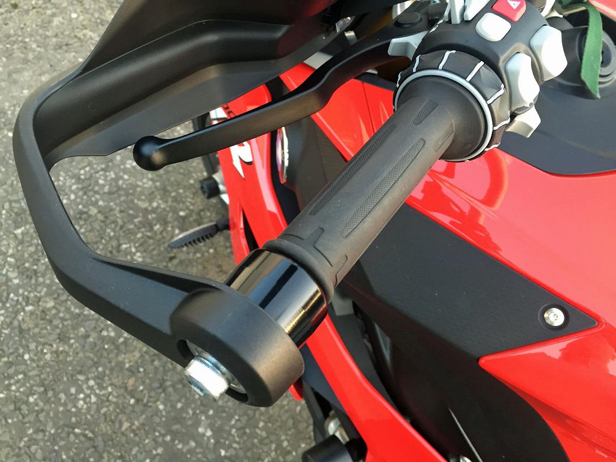 Cymarc vibrationreducing bar ends for BMW S1000XR