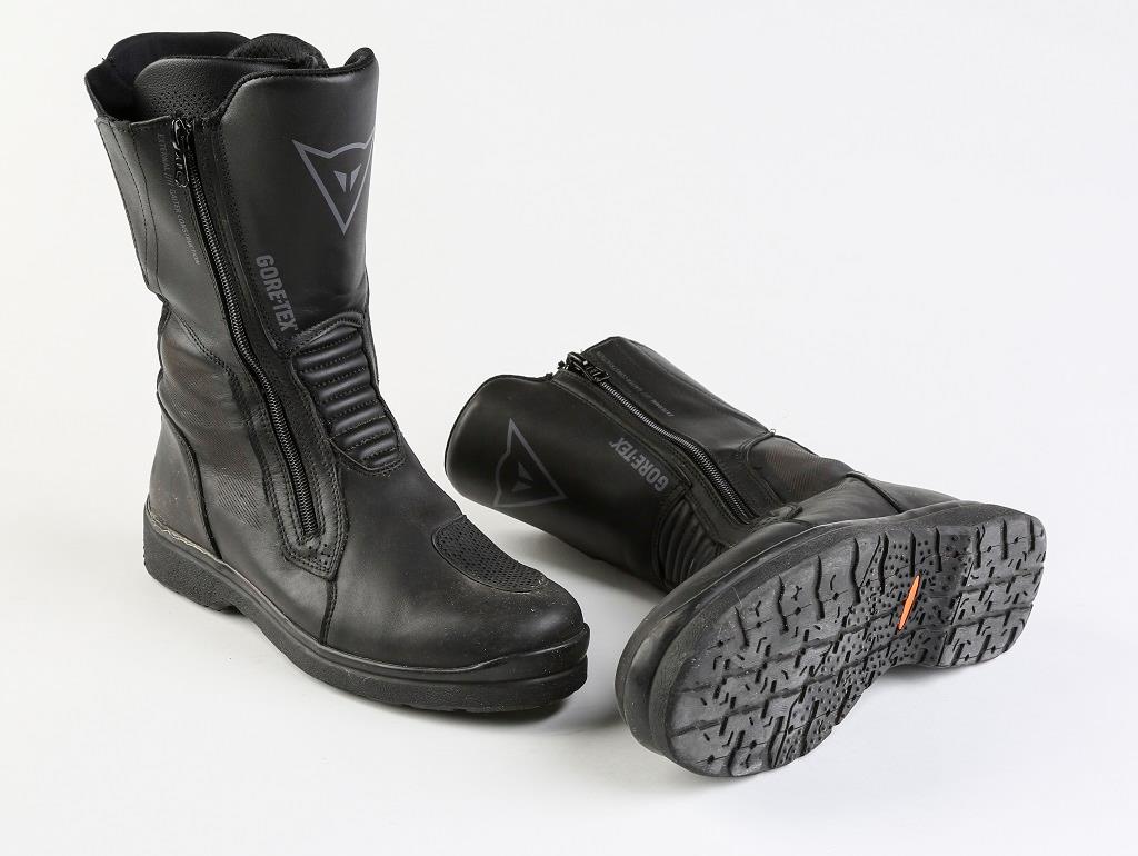 dainese gore tex shoes