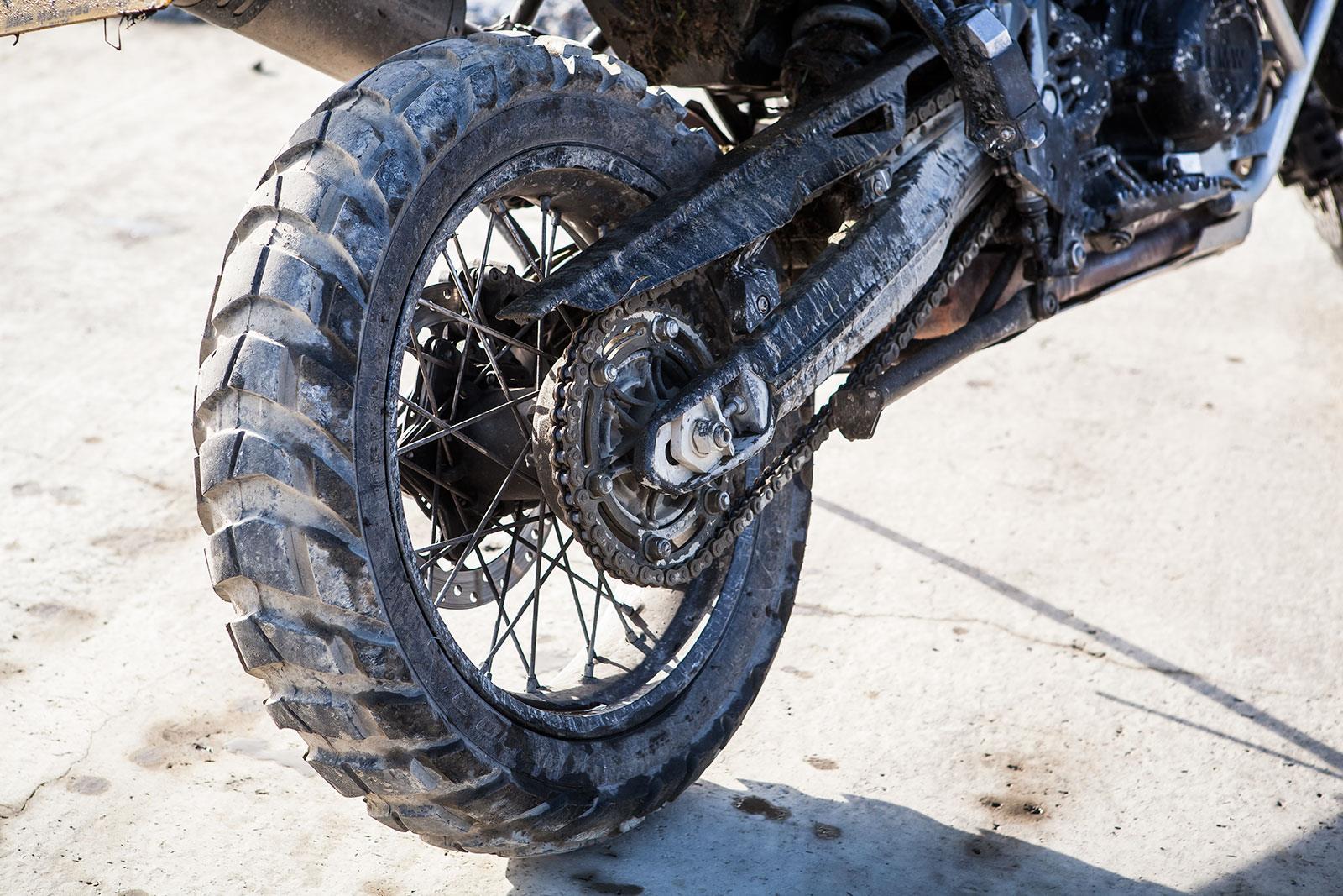 bmw f800gs tires