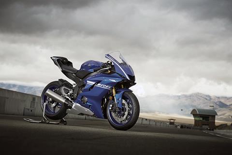Video: Yamaha reveal 'radical' new YZF-R6 for 2017