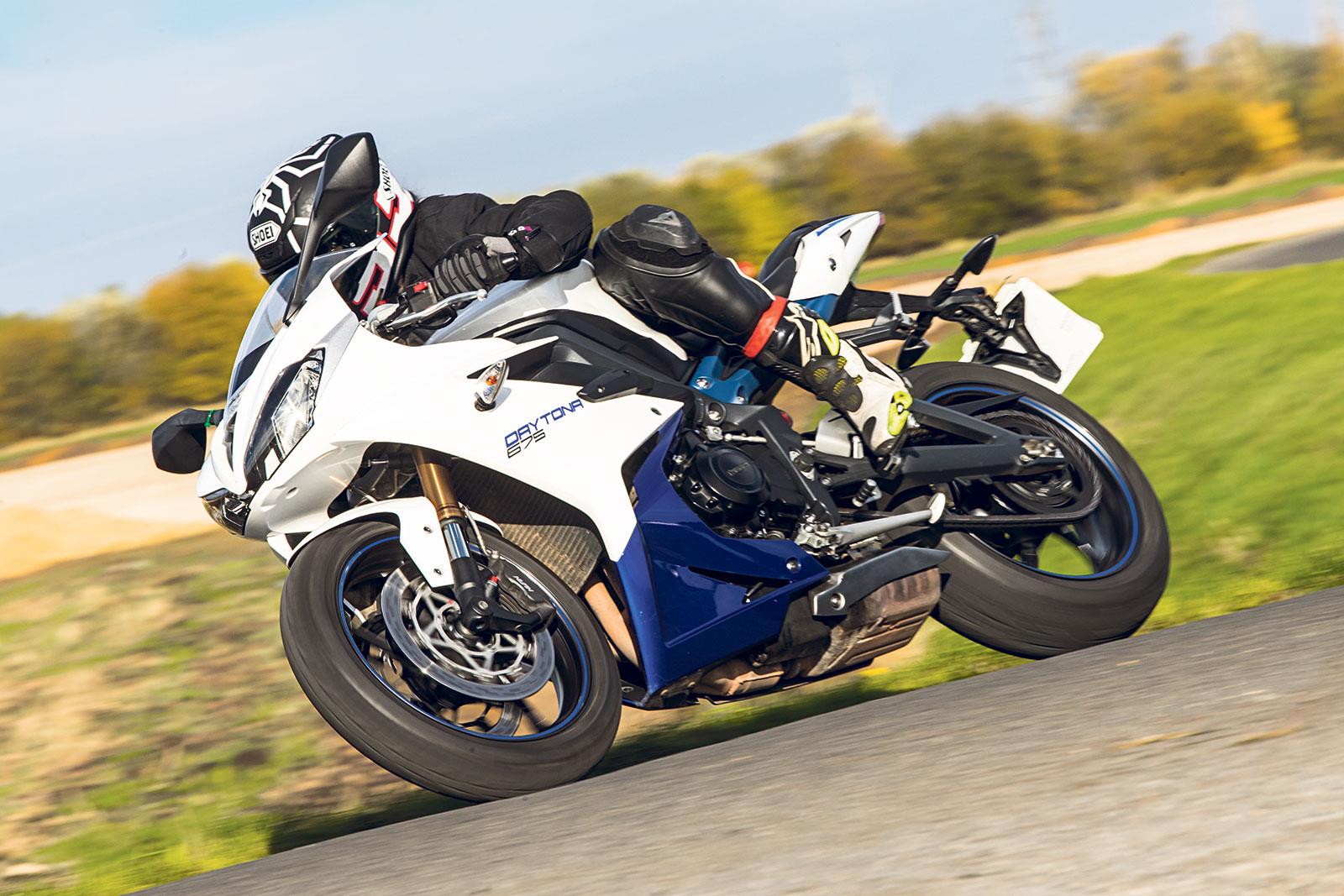 What would a Daytona 675 cost to insure against other similar models? | MCN