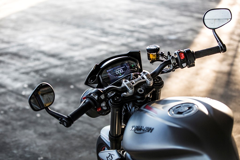 Triumph Unveil Hot New Street Triple 765 Rs