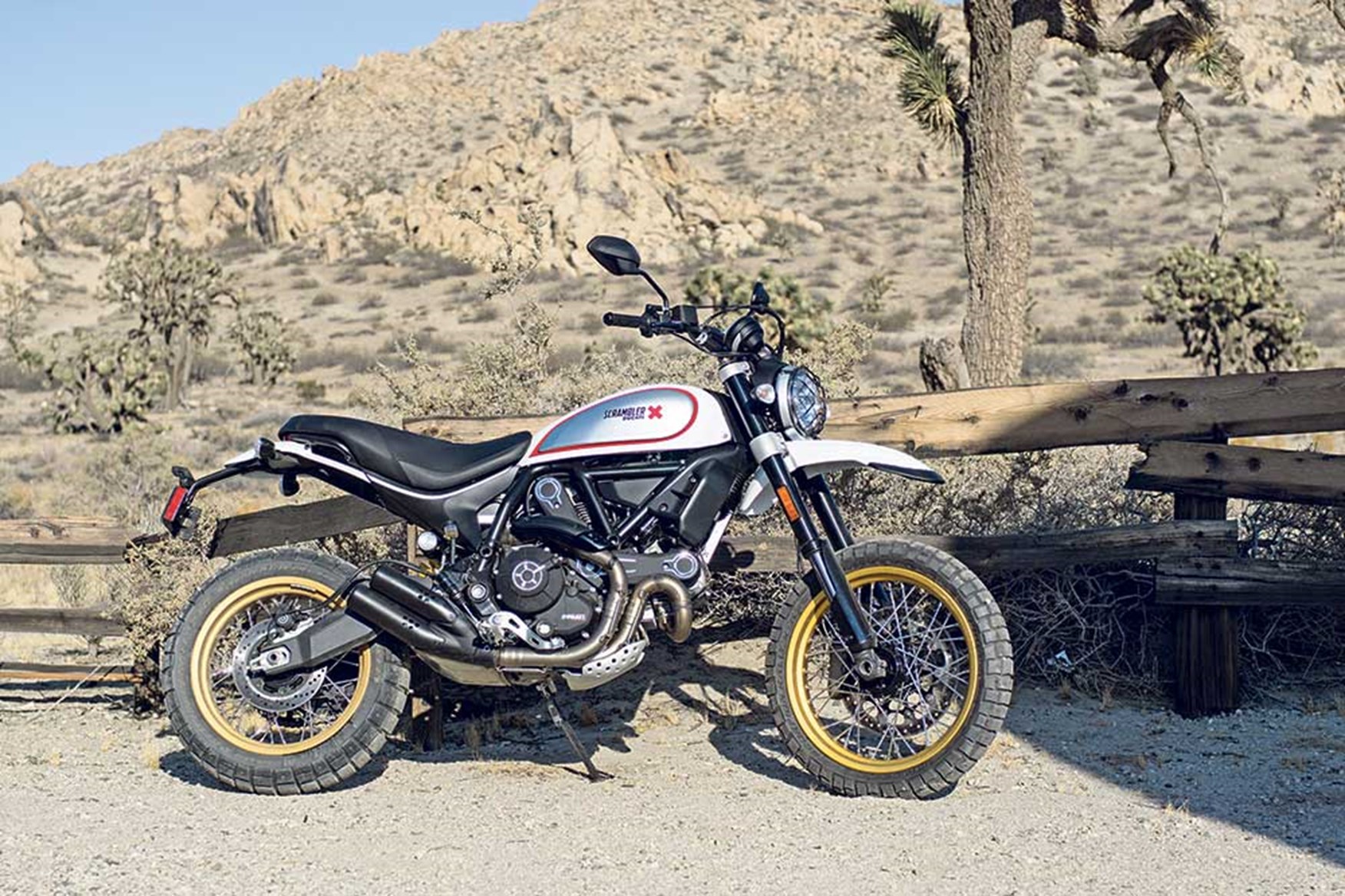 2017 ducati desert sled