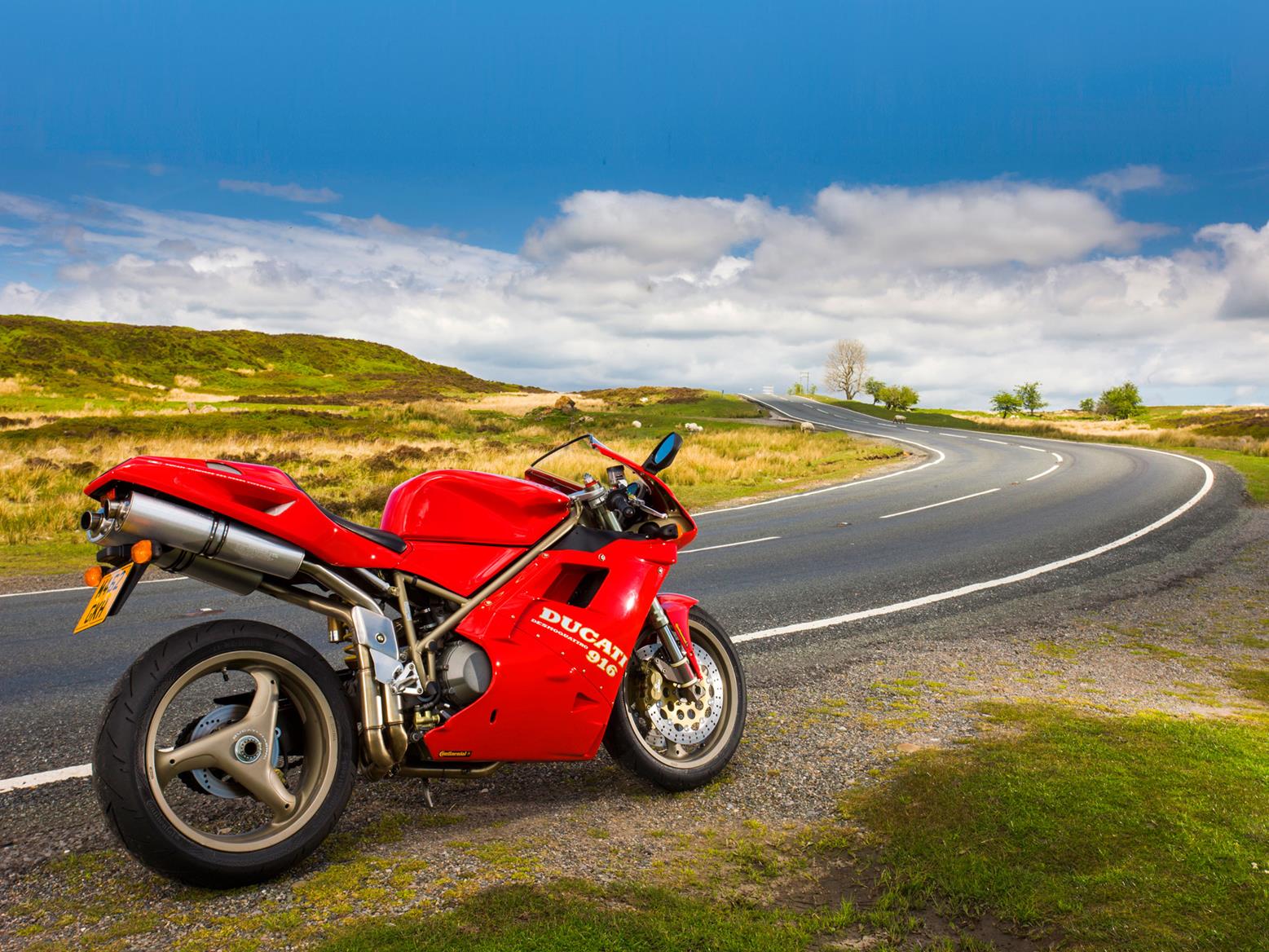 Ducati 916 1994 1998 Review And Used Buying Guide Mcn