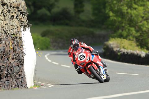 TT 2017: Tough start for Honda and Guy Martin