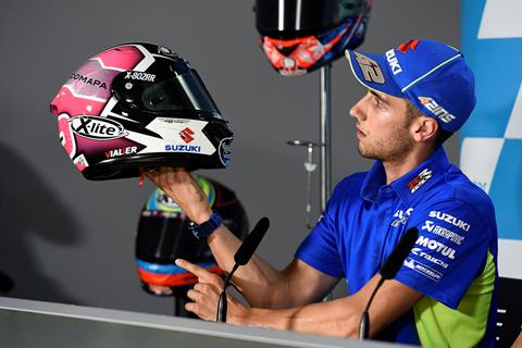 MotoGP: Rins goes pink for breast cancer awareness