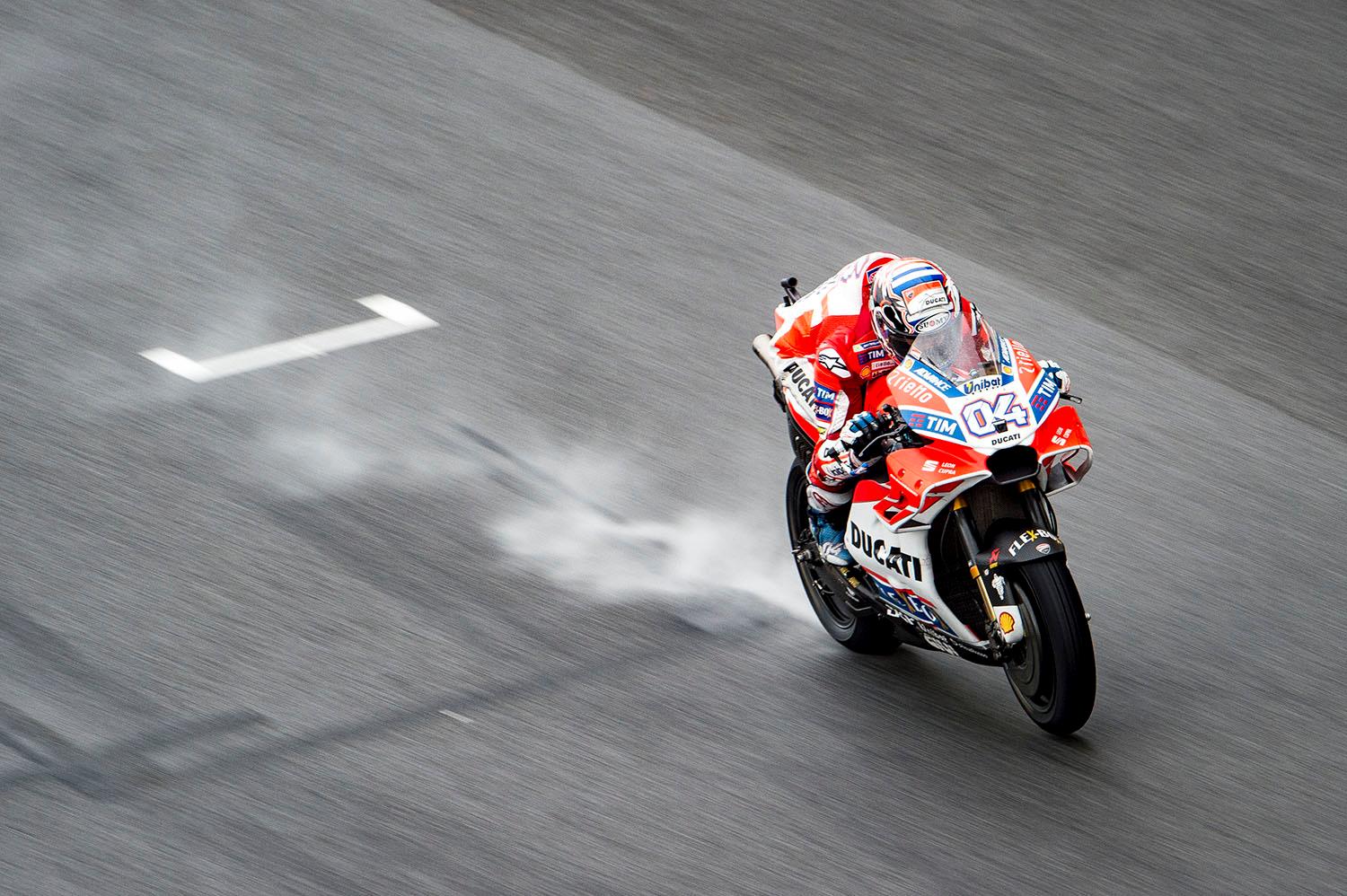 MotoGP: Dovi fastest