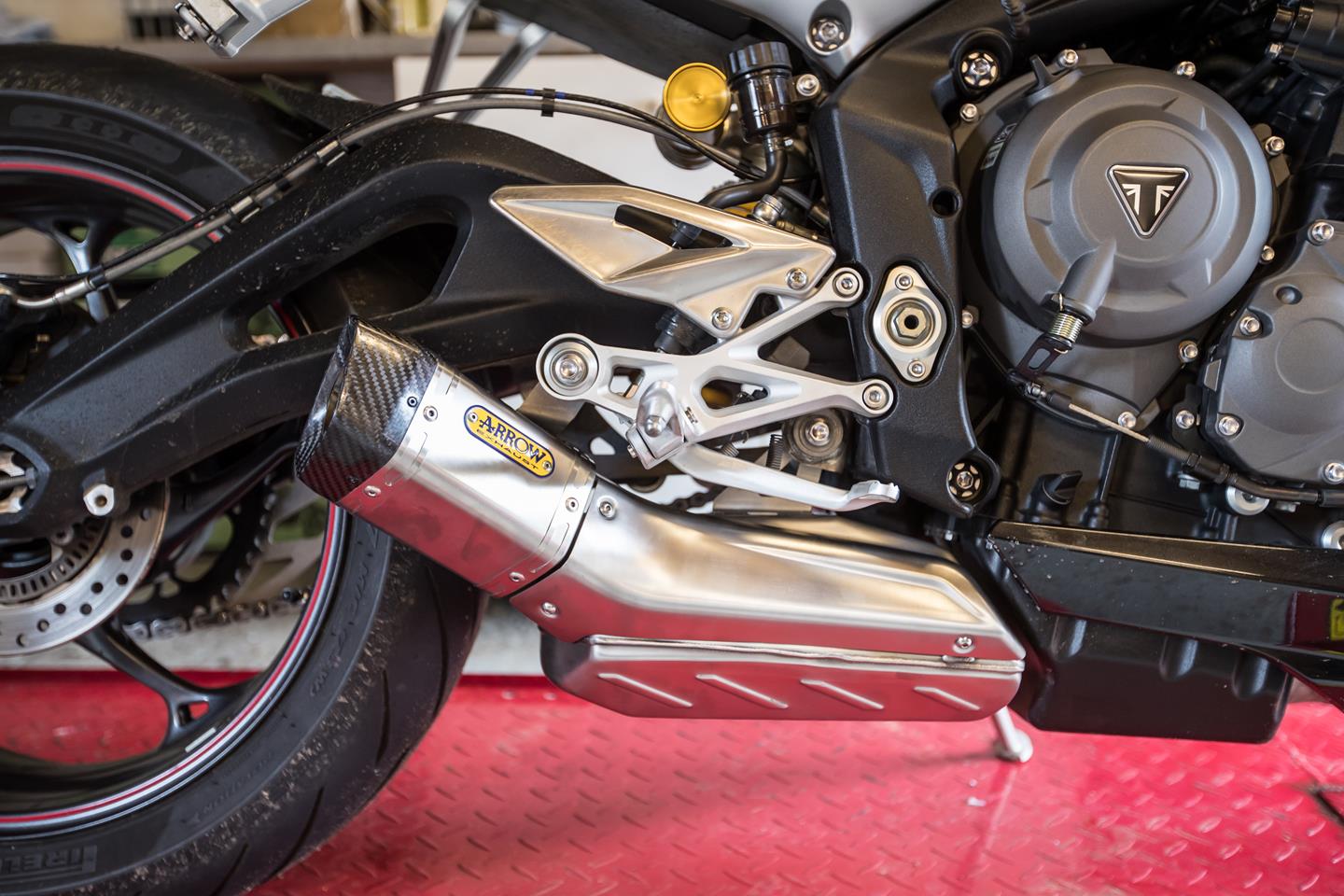 arrow exhaust for street triple 765