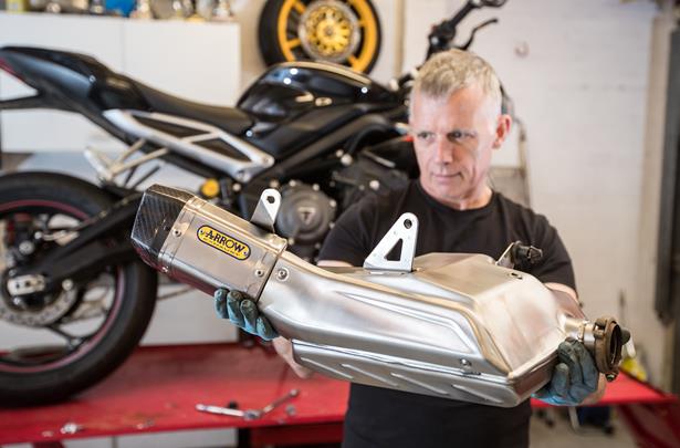 triumph street triple rs arrow exhaust