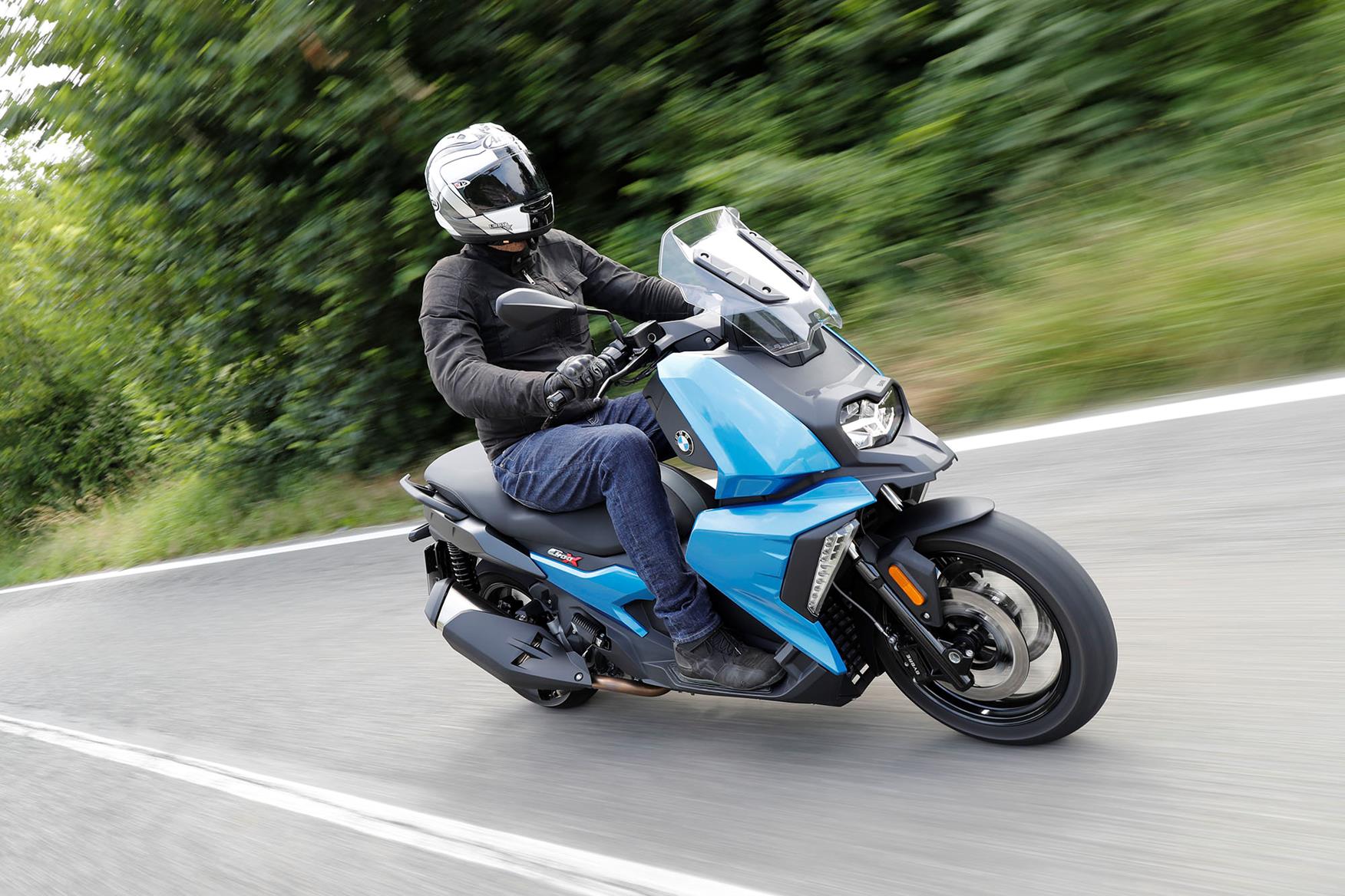 First Ride BMW C400X - Mid - size madness MCN