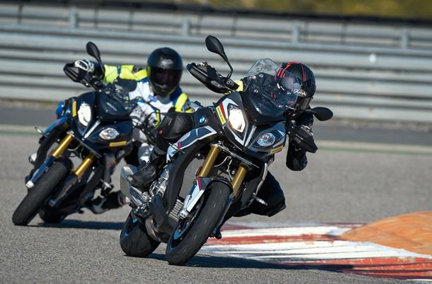 storm opgroeien Pat New tyre launch: Michelin Road 5 | MCN