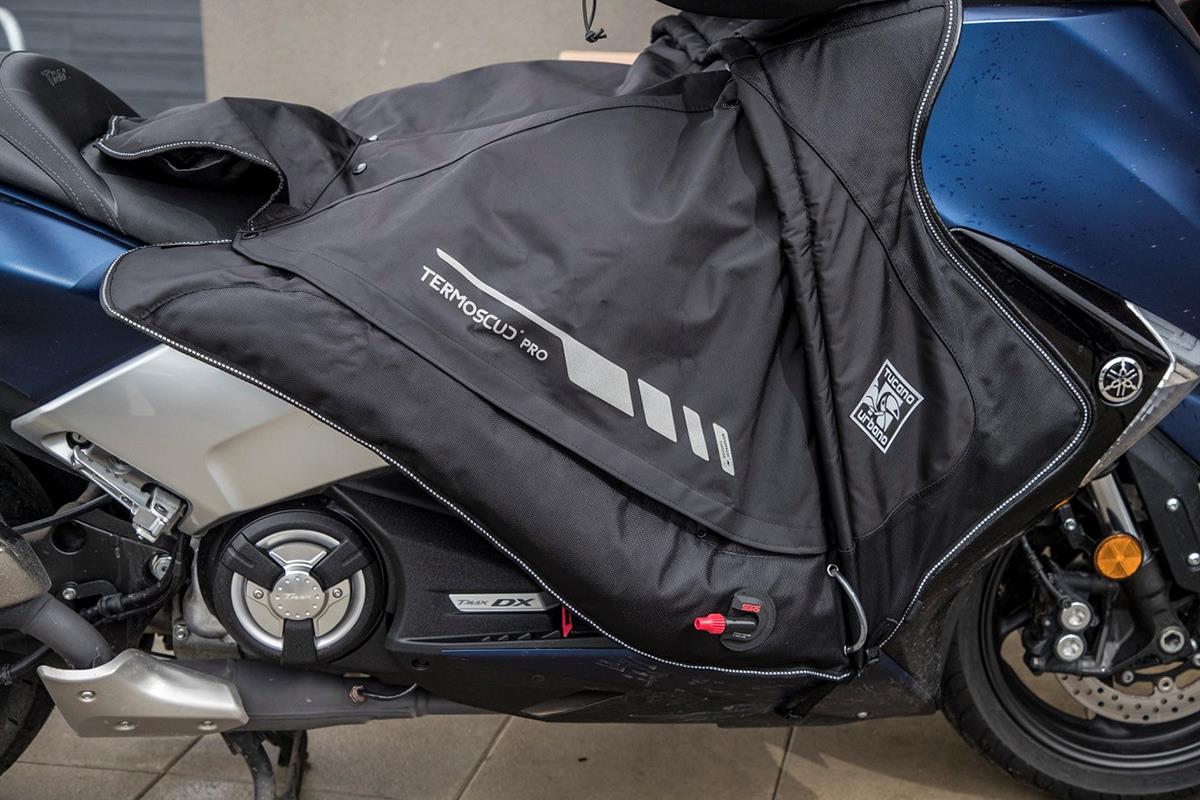Product Review Tucano Urbano Termoscud Pro leg cover