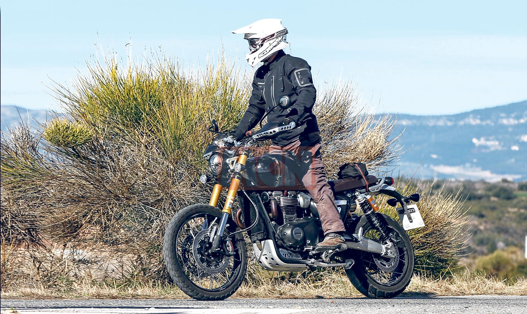 Exclusive spy shots: Triumph testing 1200 Scrambler with ...