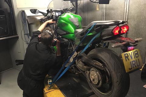Kawasaki Ninja H2 SX vs ZZR1400 – on the dyno