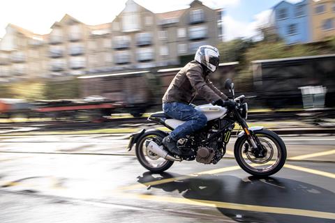 First Ride: Husqvarna Vitpilen 401