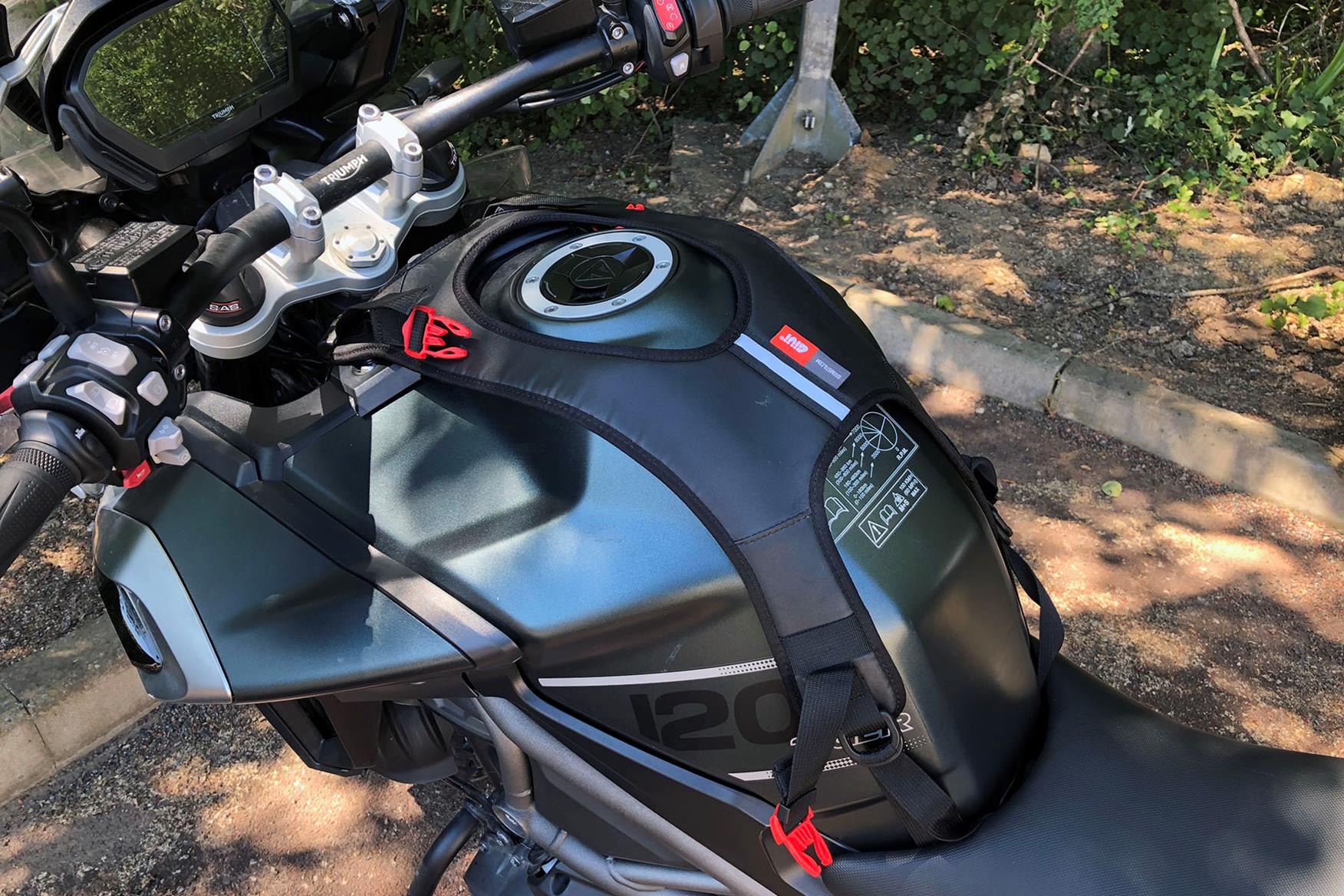 triumph tiger 1200 tank bag