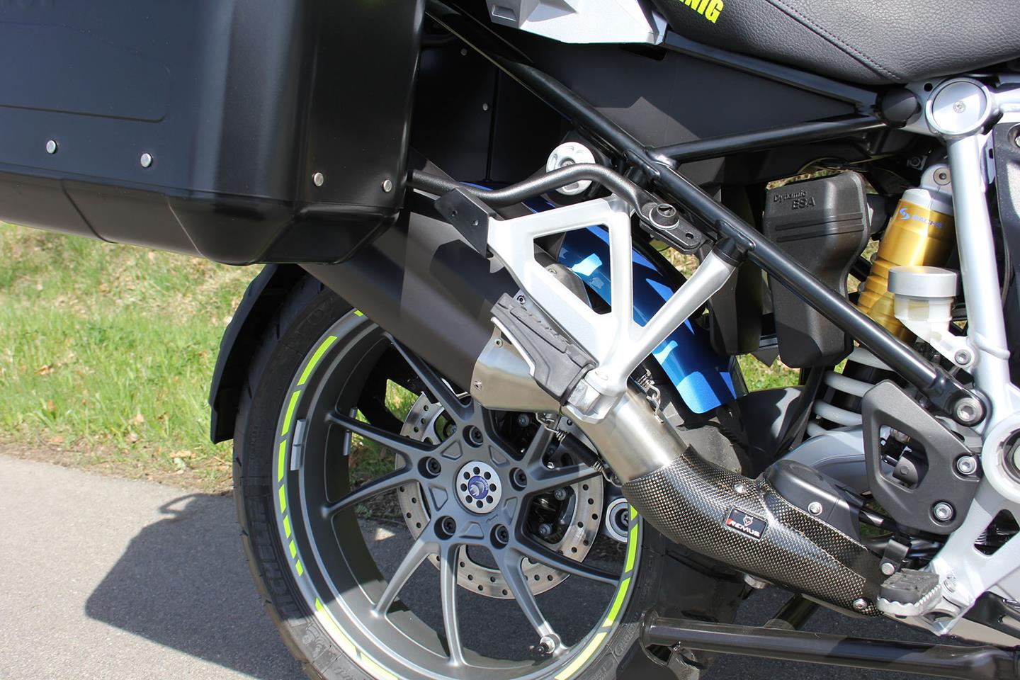 exhaust bmw motorcycle