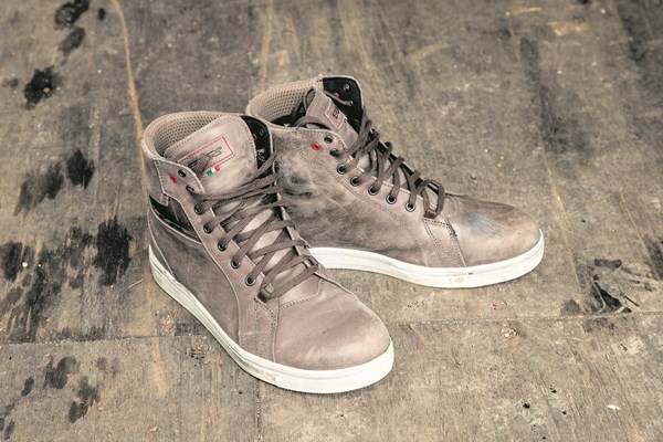tcx street ace waterproof