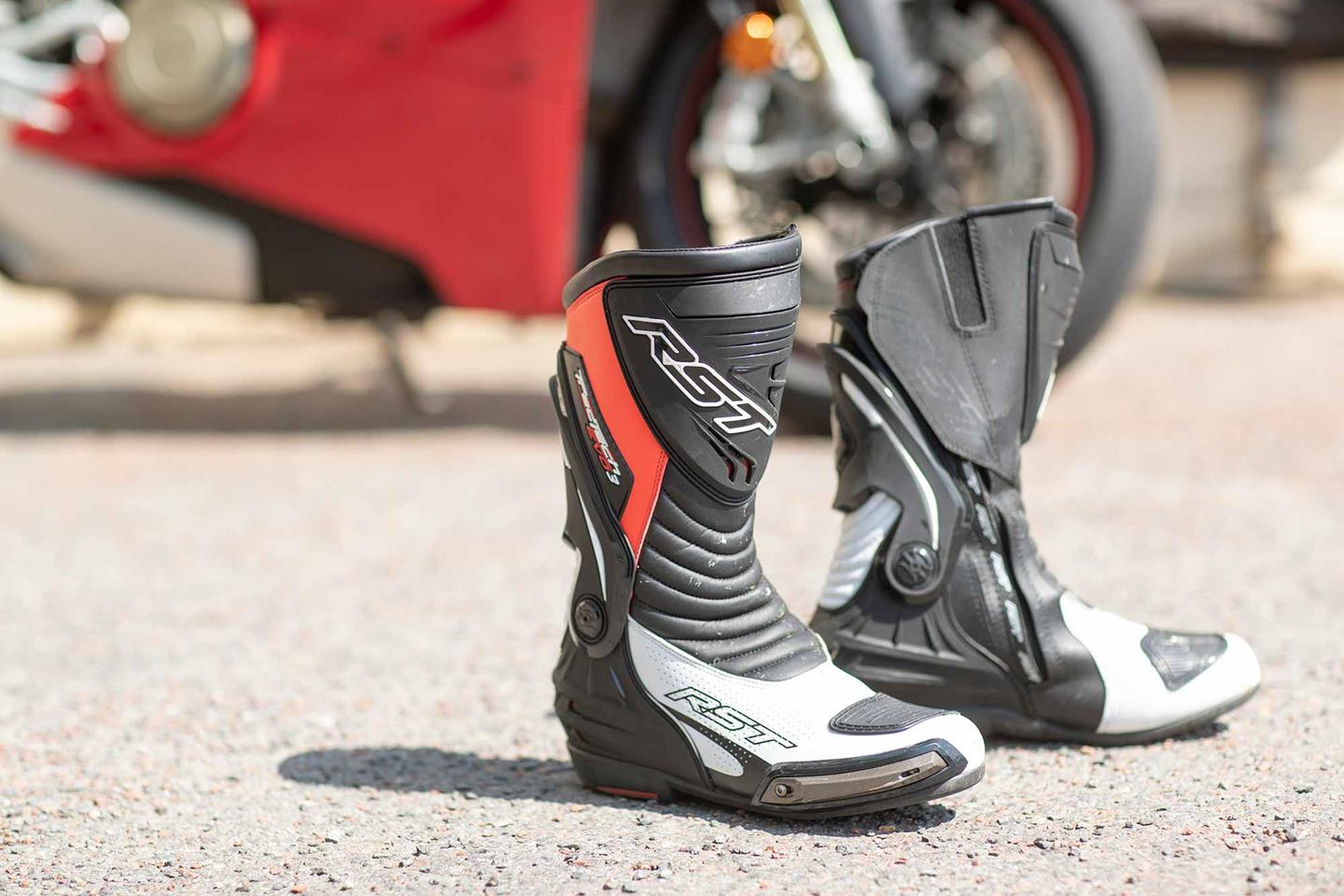 Product review: RST Tractech Evo 3 Sport CE boots | MCN