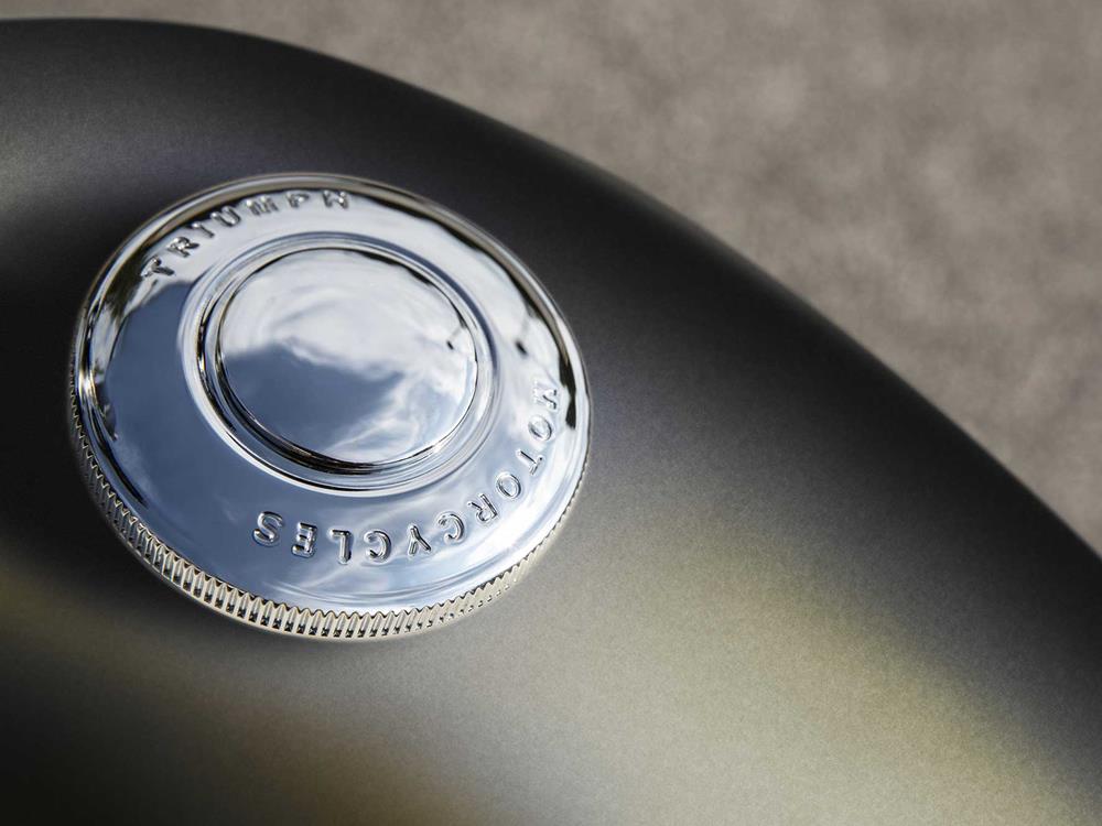 A polished metal fuel cap offers an added retro feel