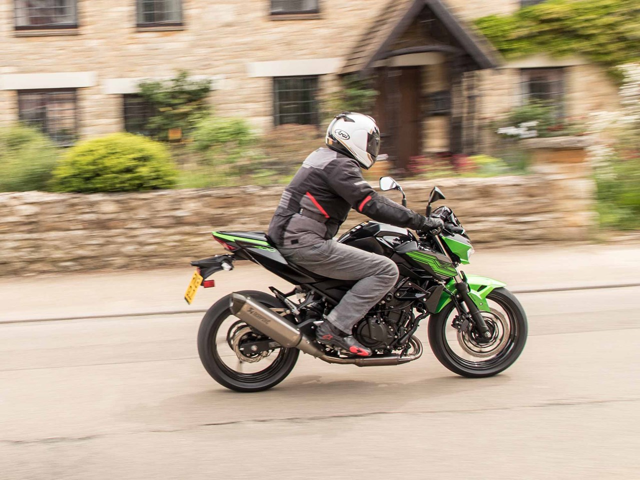 Z400 (2019 - Review |