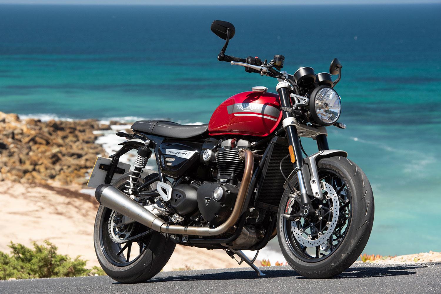 TRIUMPH SPEED TWIN 1200 (2019 on) Review MCN