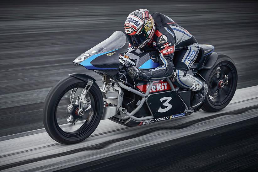 Max Biaggi v spolupráci s Voxan Wattman - nový svetový moto rekord