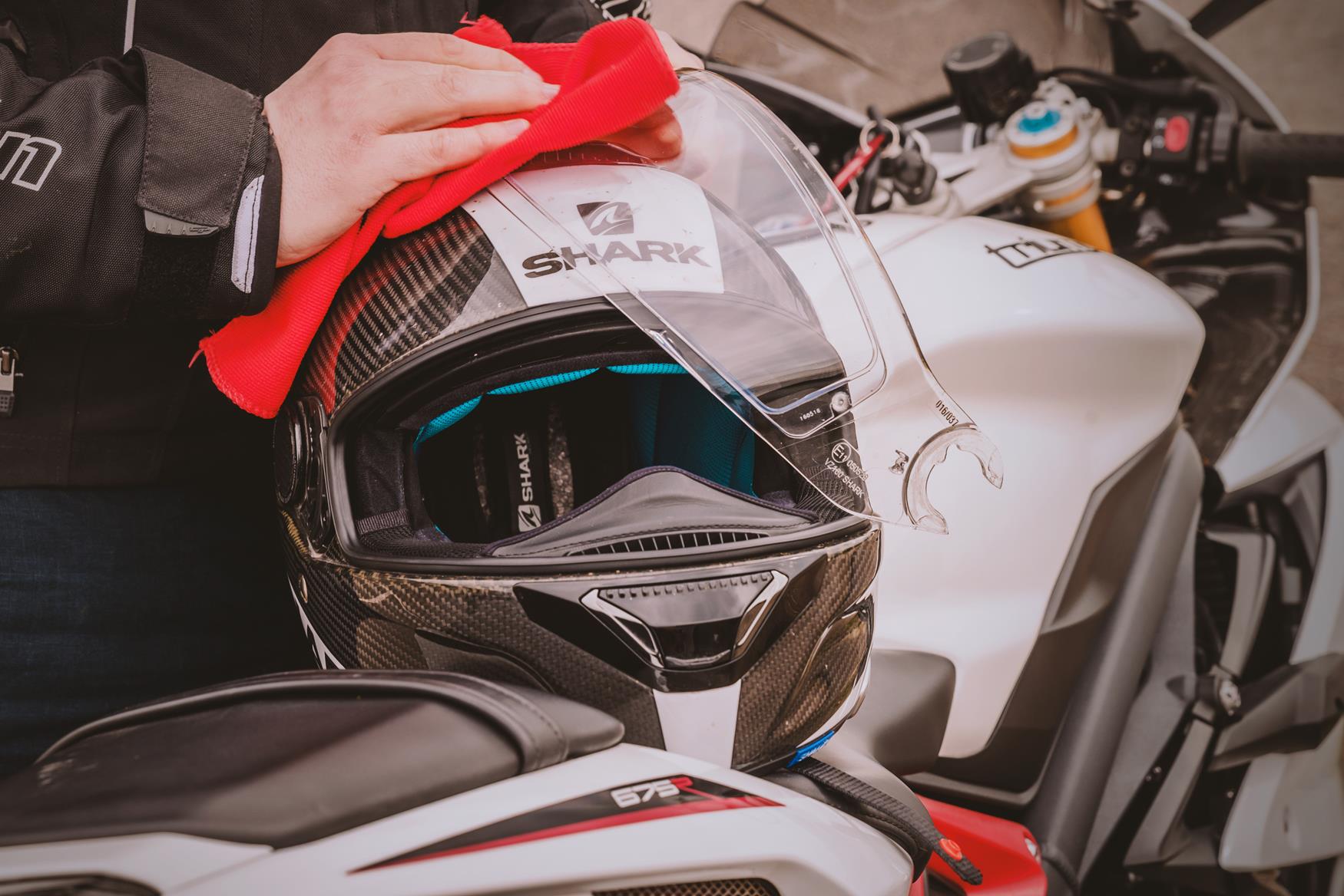 Top tips for motorcycle visor care | MCN