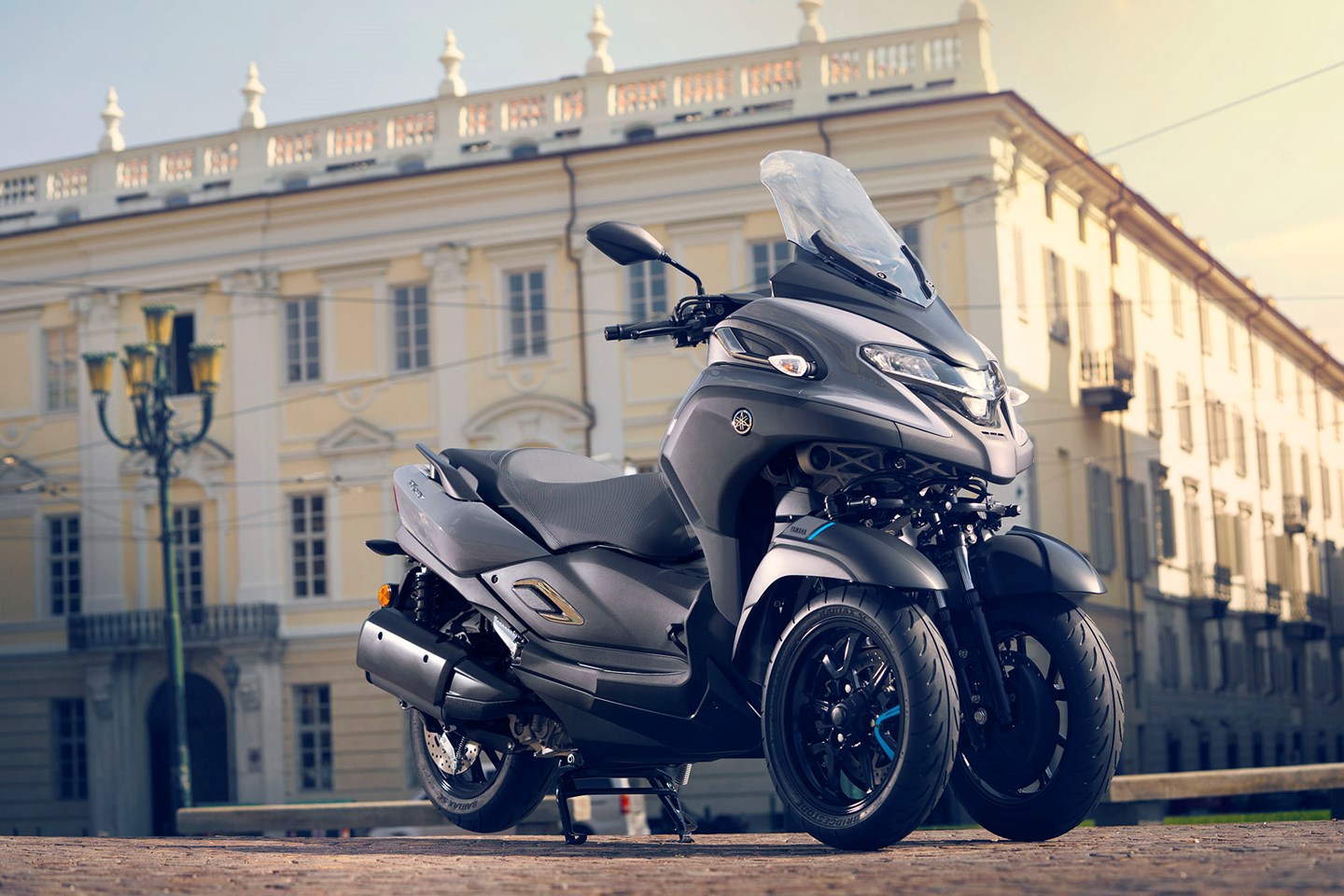 tricycle yamaha 300