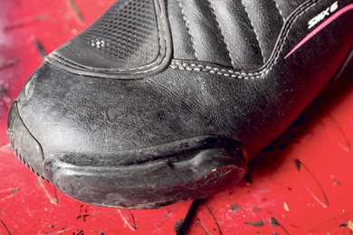 The best motorcycling boots to keep your feet warm this winter