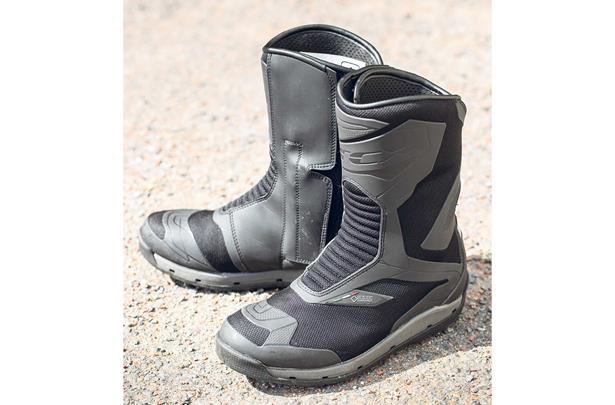 winter motorcycle boots uk