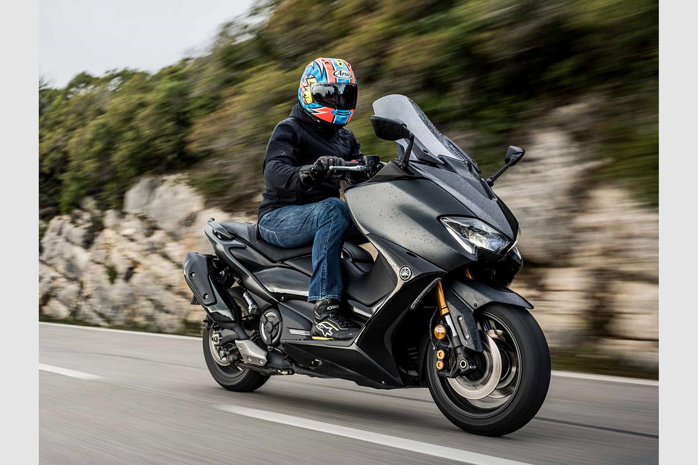 TMAX 560 Custom: A Ride That Redefines Urban Adventure