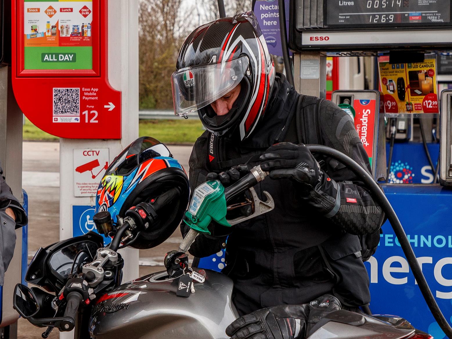 Fuels rush in: Will my motorbike run on E10 petrol? | MCN