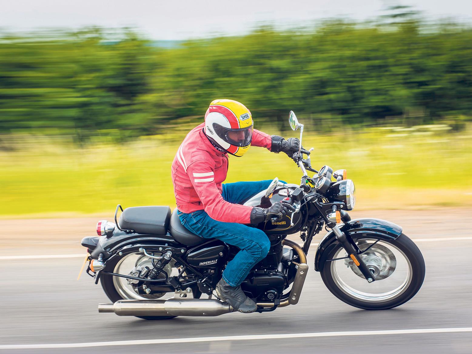 benelli imperiale 400 on road price