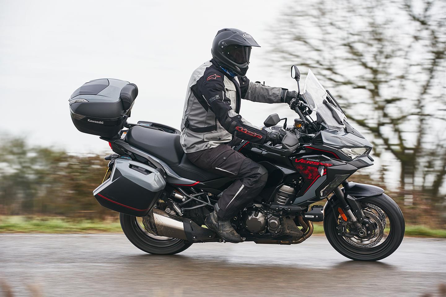 Kawasaki versys deals se 2021