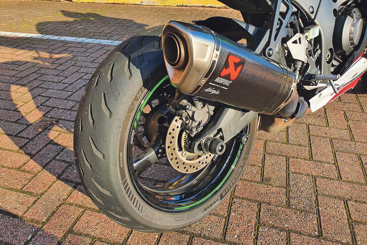 MCN Fleet: A change of season brings a change of tyres our Kawasaki ZX-10R | MCN