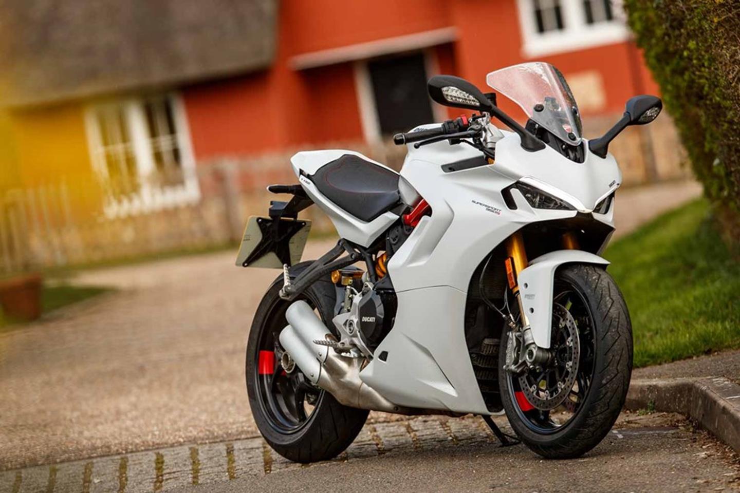 Ducati Supersport 950s