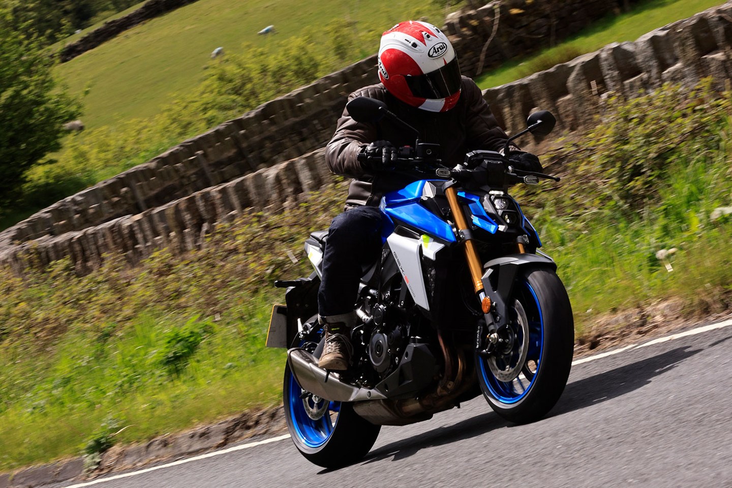 Suzuki Gsx S1000 21 On Review Mcn